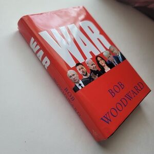War by Bob Woodward Hardcover Book